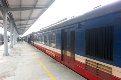 Khách đi tàu được tự... in vé