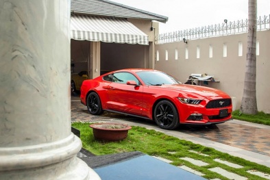 Cận cảnh ‘ngựa hoang’ Ford Mustang 2015 đầu tiên về Việt Nam