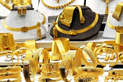 Cập nhật giá vàng trong nước ngày 10/11/2015: Giá vàng SJC giảm ngược chiều thế giới