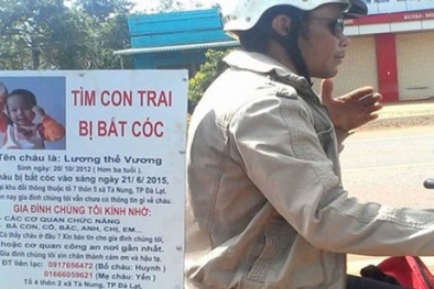 Cảm động người cha chạy xe dọc đất nước tìm kiếm con trai mất tích