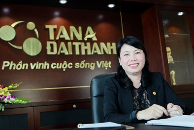 Chủ tịch HĐQT Tập đoàn Tân Á Đại Thành đón nhận Huân chương lao động hạng 3