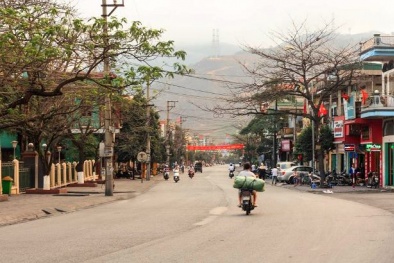 Người dân Vàng Danh sẽ không còn phải mặc áo mưa khi ra đường ngày nắng