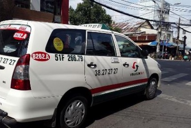 Phạt hành chính 7 doanh nghiệp taxi không chịu giảm giá cước