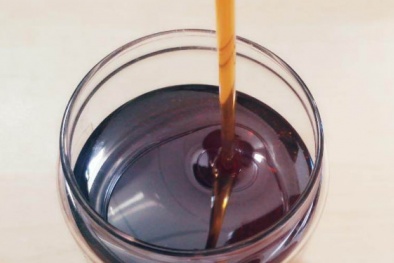 Tôi chỉ biết mua mật ong bằng niềm tin