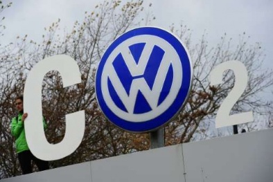 Gian dối khí thải, Volkswagen bị cả cổ đông lẫn khách hàng khởi kiện