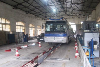 Hai đăng kiểm viên bị kỷ luật vì bỏ qua lỗi phương tiện