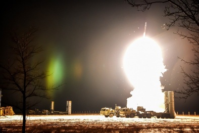 Cận cảnh ‘rồng lửa’ S-400 Triumph đang canh giữ lãnh thổ Nga
