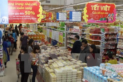 Xăng giảm nhưng cước vận tải, hàng tiêu dùng khó giảm giá do sát Tết