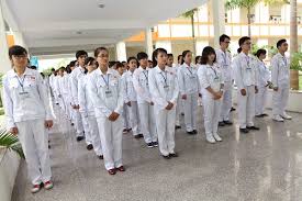 Ngừng nhận người hệ trung cấp trong ngành y từ năm 2021