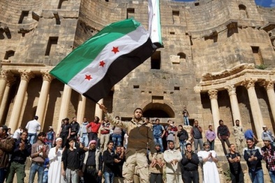 Tình hình chiến sự Syria mới nhất: Người dân Syria bùng nổ biểu tình chống chế độ Assad