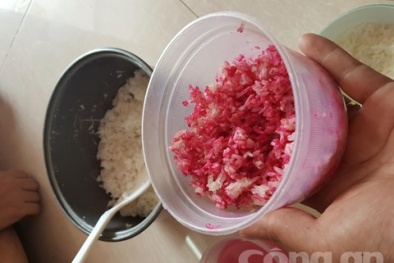 Thực hư vụ cơm nguội đổi màu đỏ rực như máu sau 1 đêm ở Sài Gòn