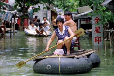 Trung Quốc đối mặt với thời tiết cực đoan, nguy cơ lũ lụt thảm khốc