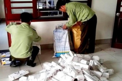 Thừa Thiên-Huế: Cảnh sát giao thông 'vồ' được xe tải chở nhiều hàng lậu