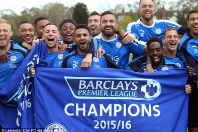 Ông chủ người Thái tặng Mercedes cho 30 cầu thủ Leicester City