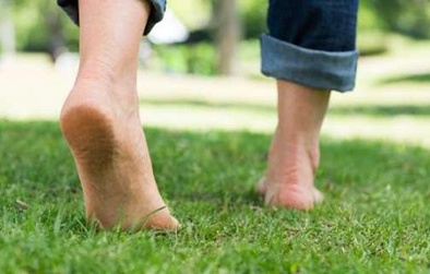 Tăng cường trí nhớ nhờ chạy bộ chân đất