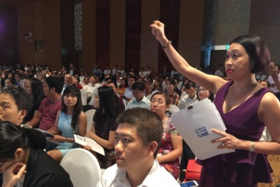 Đại hội cổ đông Eximbank bất thành sau 5 giờ tranh cãi kịch liệt