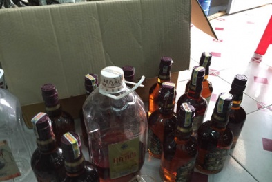 Cận cảnh màn pha chế Chivas từ rượu rẻ tiền và nước màu kho cá