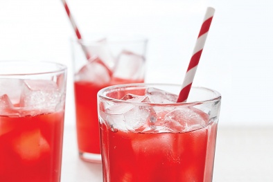 Nhồi máu cơ tim vì thói quen uống nước soda