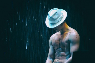 Vẻ đẹp nam tính nóng bỏng của ngôi sao Hàn Quốc Bi Rain sắp tới Việt Nam