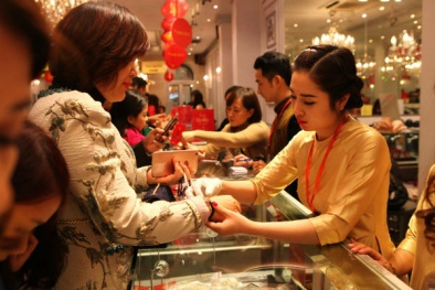 ‘Cơn điên’ của giá vàng đã đem lại nhiều cảm xúc cho kẻ bán, người mua