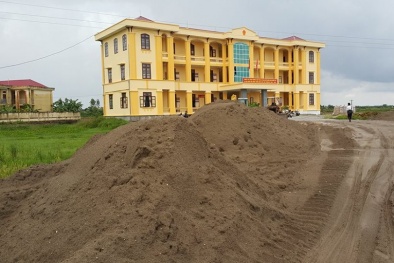 Đi mời ăn cưới, cựu giáo viên chết oan dưới bánh xe tải 'dở hơi'