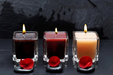Hiểm họa đằng sau những cốc nến thơm