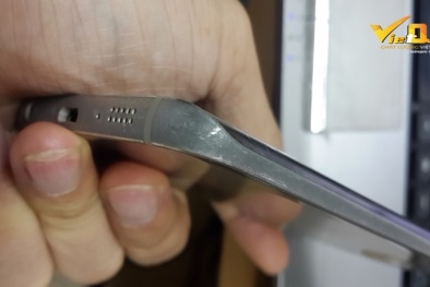 Đồng ý bảo hành Samsung Galaxy S6 Edge viền bỗng nhiên hoen gỉ đen sì
