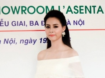 Hoa hậu biển 2016 Phạm Thùy Trang khoe vai trần tại lễ ra mắt L’asenta Spa
