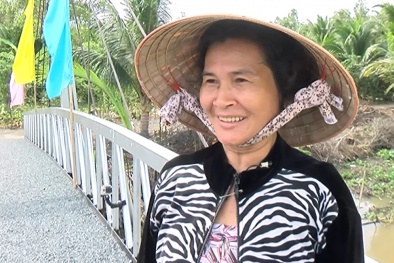 Trà Thảo Mộc Dr Thanh xây cầu dây văng cho bà con tiện đi lại