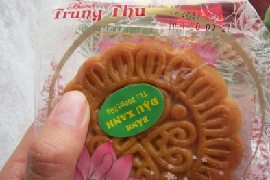 Hà Nội: Bánh Trung thu siêu rẻ tràn từ chợ ra vỉa hè