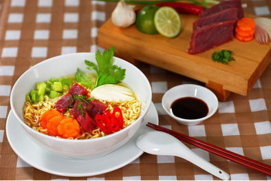 Quảng cáo mì ăn liền: Người dùng đang bị ‘lừa’ như thế nào?