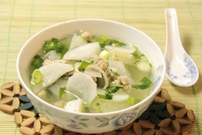 Canh thịt bò củ cải giúp tăng sức đề kháng cho mùa dịch bệnh