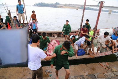Chìm tàu chở hơn 40 người gần đảo Cồn Cỏ, làm 1 người chết