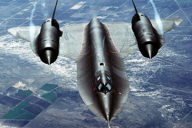 Máy bay SR-71 Blackbird siêu nhanh khiến mọi đối phương bất lực