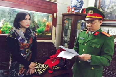 Nữ giám đốc bị bắt vì khai thác cát trái phép trên sông Hồng