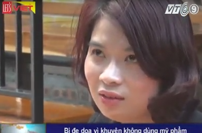 Khuyên mọi người không dùng mỹ phẩm trắng da gây dị ứng, cô giáo bị khủng bố, bôi nhọ
