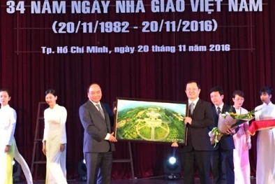 Thủ tướng thăm và chúc mừng Ngày Nhà giáo tại Đại học Quốc gia TP. HCM
