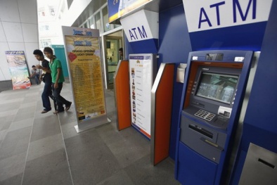 Bị mất tiền trong thẻ ATM sẽ được bồi hoàn trong vòng 5 ngày