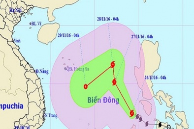 Tin bão mới nhất: Bão số 9 đổi hướng liên tục ảnh hưởng đến miền Trung