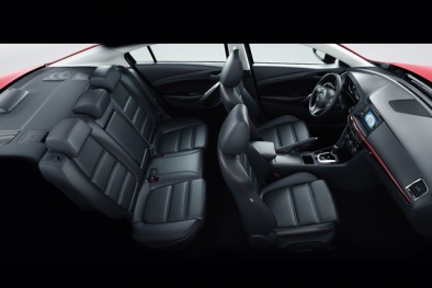 Cận cảnh chiếc Mazda 6 siêu rẻ giá chỉ 829 triệu đồng