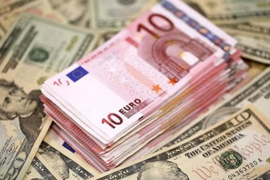 USD tăng vọt: Việt Nam liệu có 'cú sốc' tỷ giá?