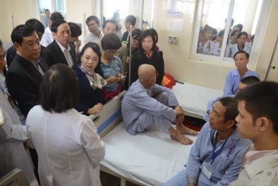 Bộ trưởng Bộ Y tế đi thị sát: 7 cán bộ Bệnh viện K bị kỷ luật