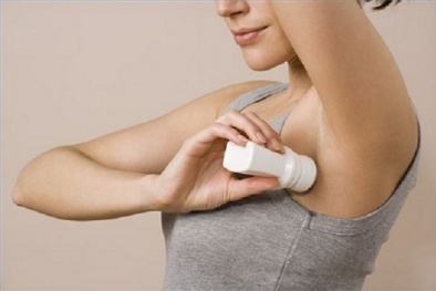 Phát hiện một chất mới có trong lăn khử mùi có thể gây ung thư