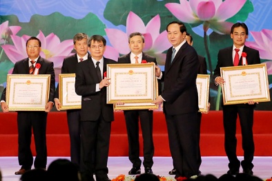 Chủ tịch nước: Phải tạo điều kiện để các nhà khoa học cống hiến