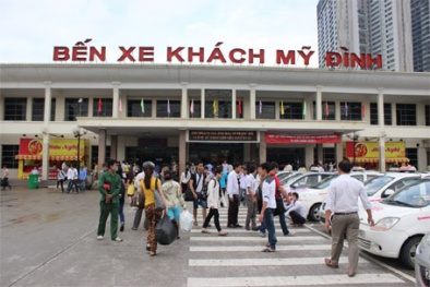 Chống lệnh điều chuyển tuyến, Hà Nội đình chỉ hoạt động 12 tuyến xe khách