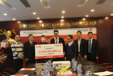 Xổ số Vietlott: Người Hà Nội trúng 31 tỷ kể chuyện đi nhận thưởng