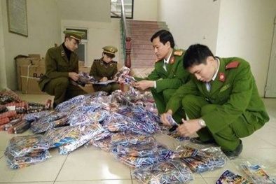 Bắt lượng lớn thực phẩm bẩn, đồ chơi bạo lực xuất xứ Trung Quốc