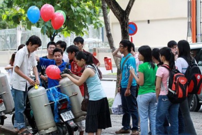 Cảnh báo bỏng do nổ bóng bay bơm Hydro