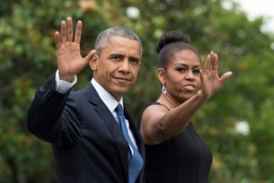 Vợ chồng ông Obama viết hồi ký với hợp đồng 60 triệu USD