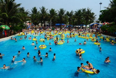Nghiên cứu mới: Bể bơi công cộng chứa tới... 75 lít nước tiểu